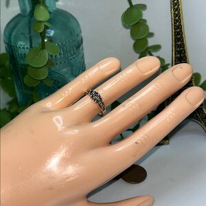 Elegant Silver Women's Ring